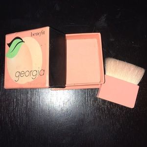 Benefit discontinued Georgia Peach blush